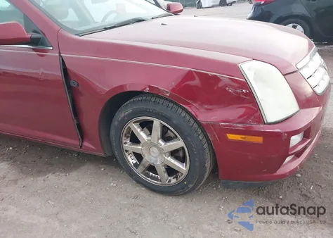 2005 Cadillac Sts V8 z USA, uszkodzony, nr VIN 1G6DC67A650141353